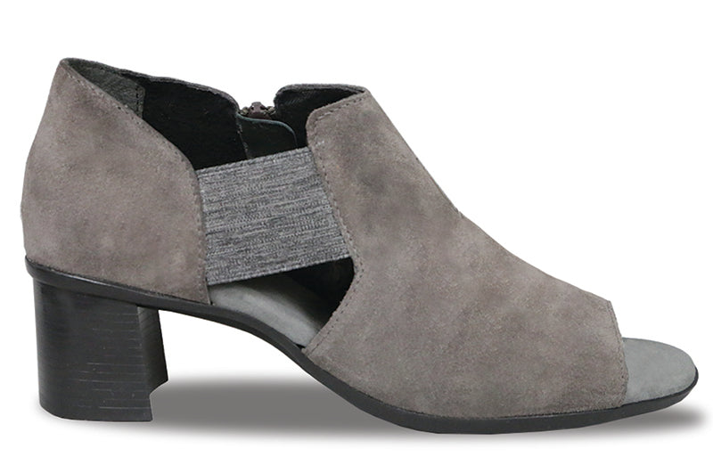 Munro Sable Ash Grey Suede Shootie (Women)