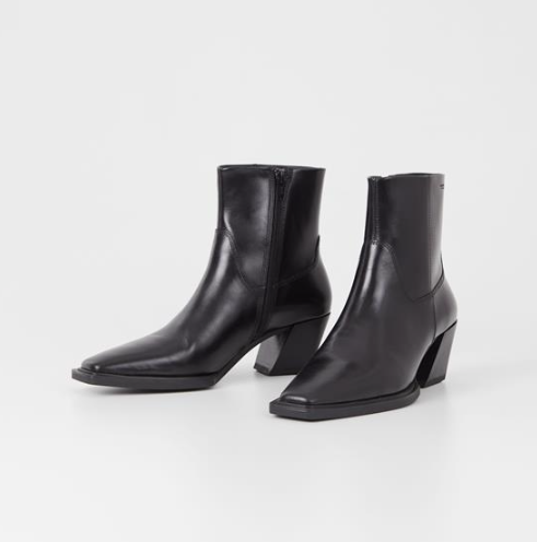 ALINA Black Leather Ankle Boots