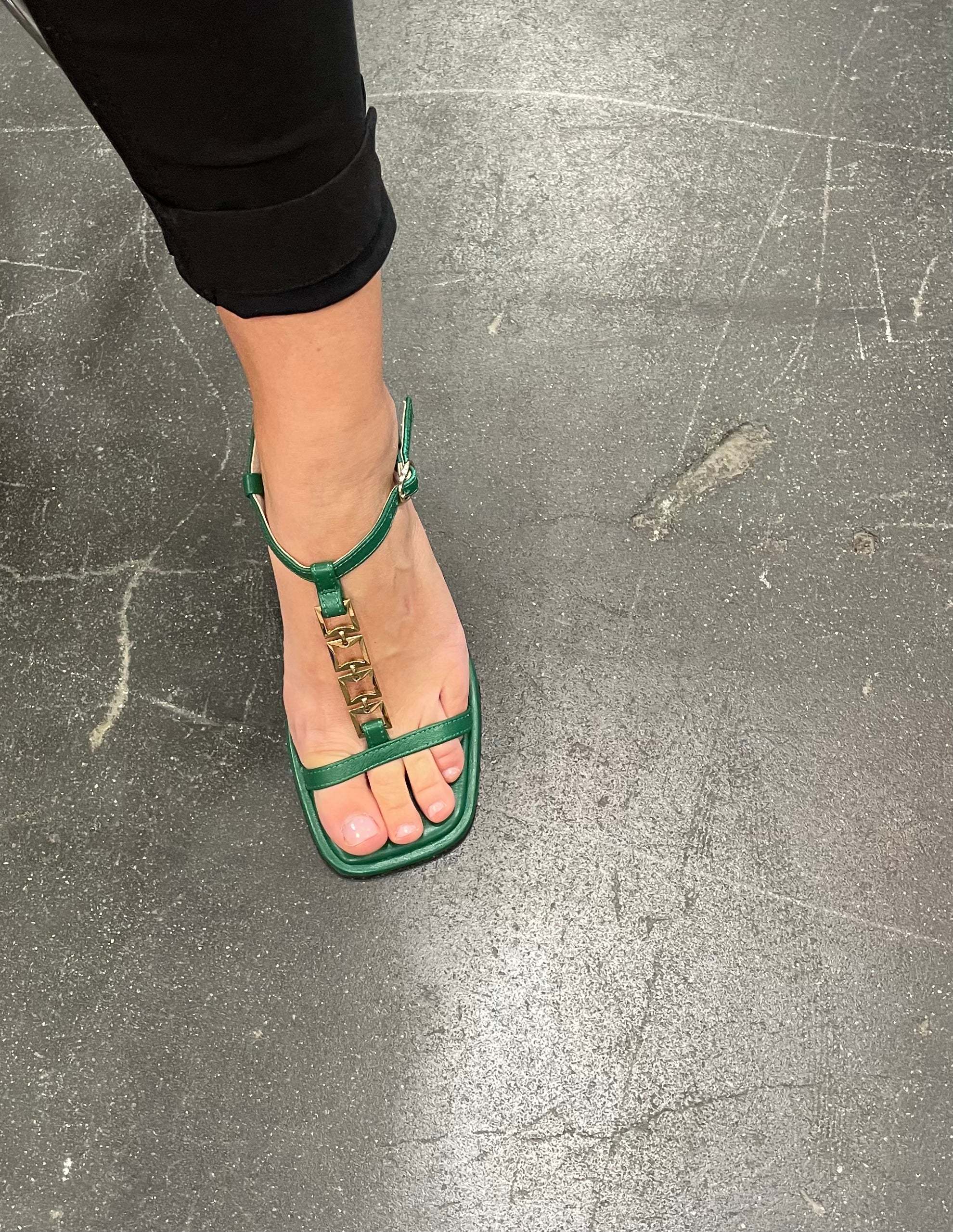 PRINCESS LINK Green Sandals