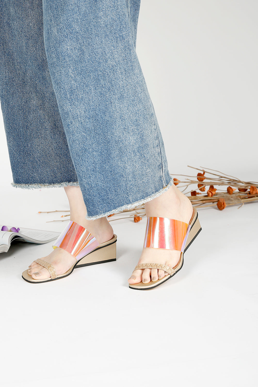 CLEAR FISH WEDGE Gold Sandals