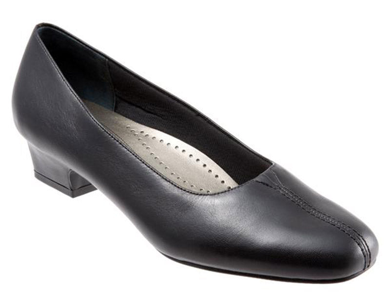 Trotters Doris Black Leather Pump (Women)