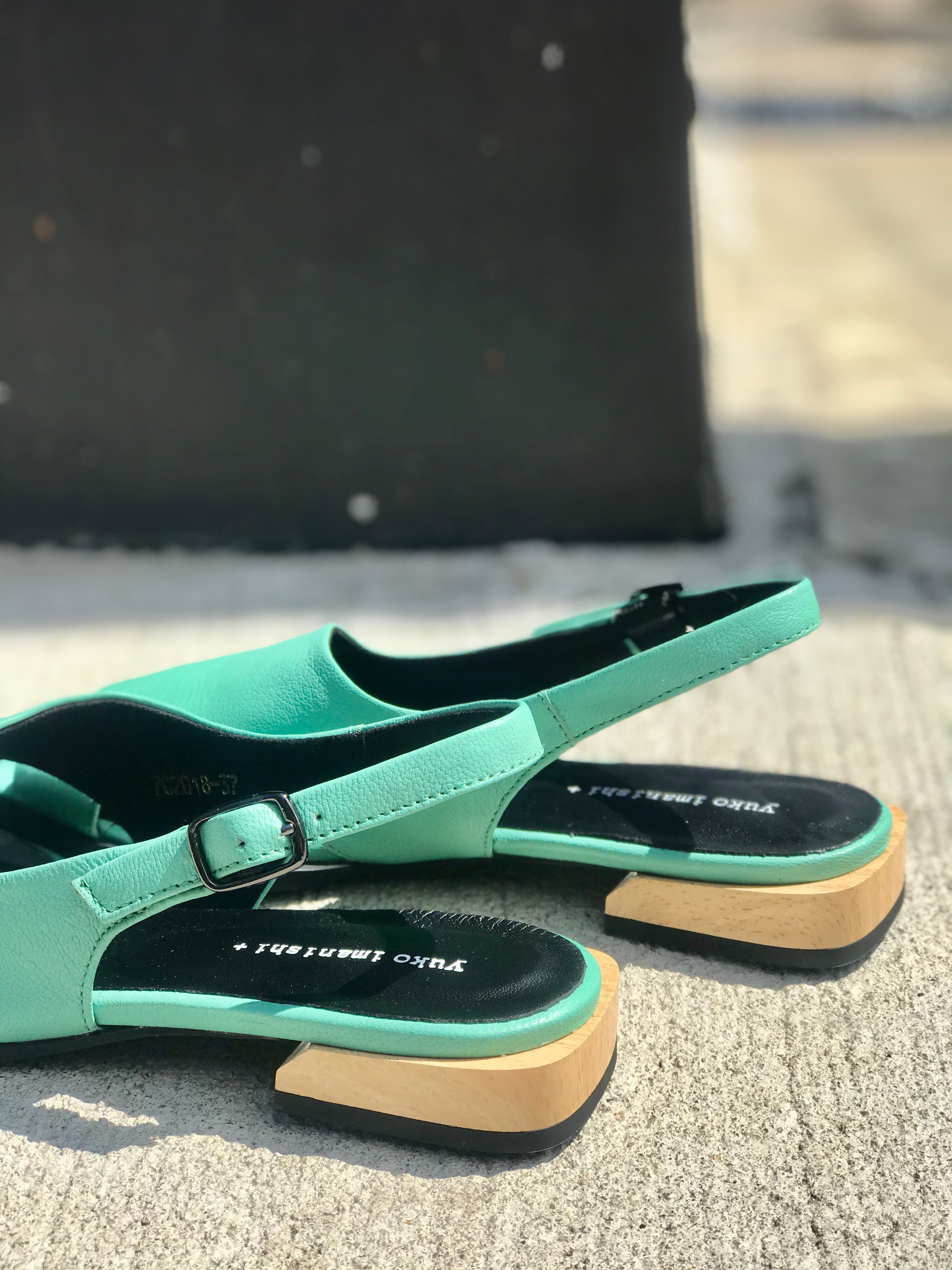 HAKO - Classic Flat Sandal in Teal Leather