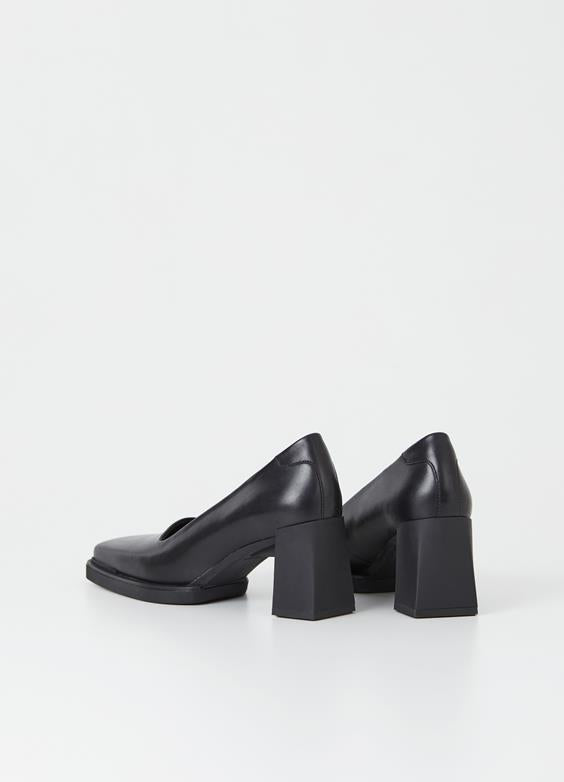 EDWINA Black Leather Pumps