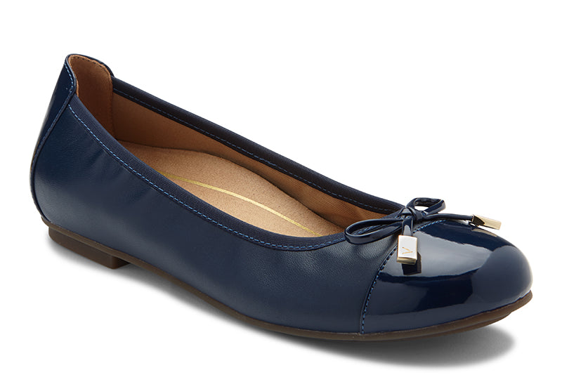 Vionic Minna Navy Leather Flat (Women)