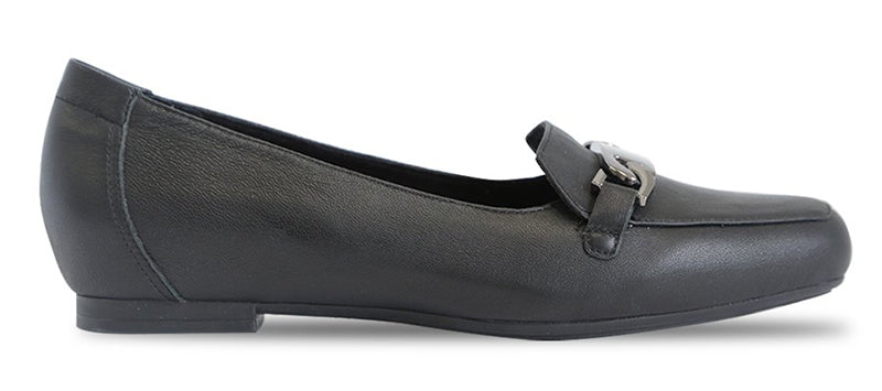 Munro Blair Black Leather Loafer (Women)