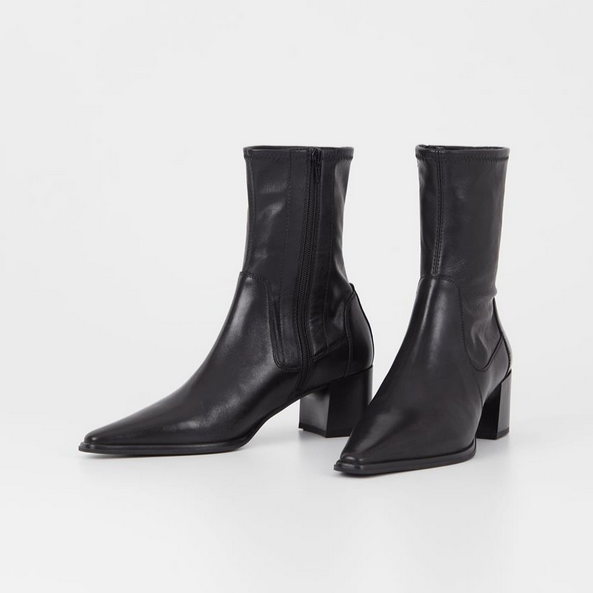 GISELLE Black Pointed Stretch Boots