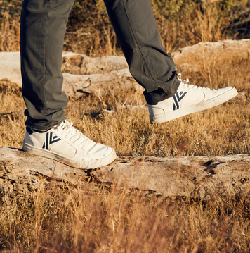 STRATUS CACTUS White & Navy Vegan UNISEX Sneakers