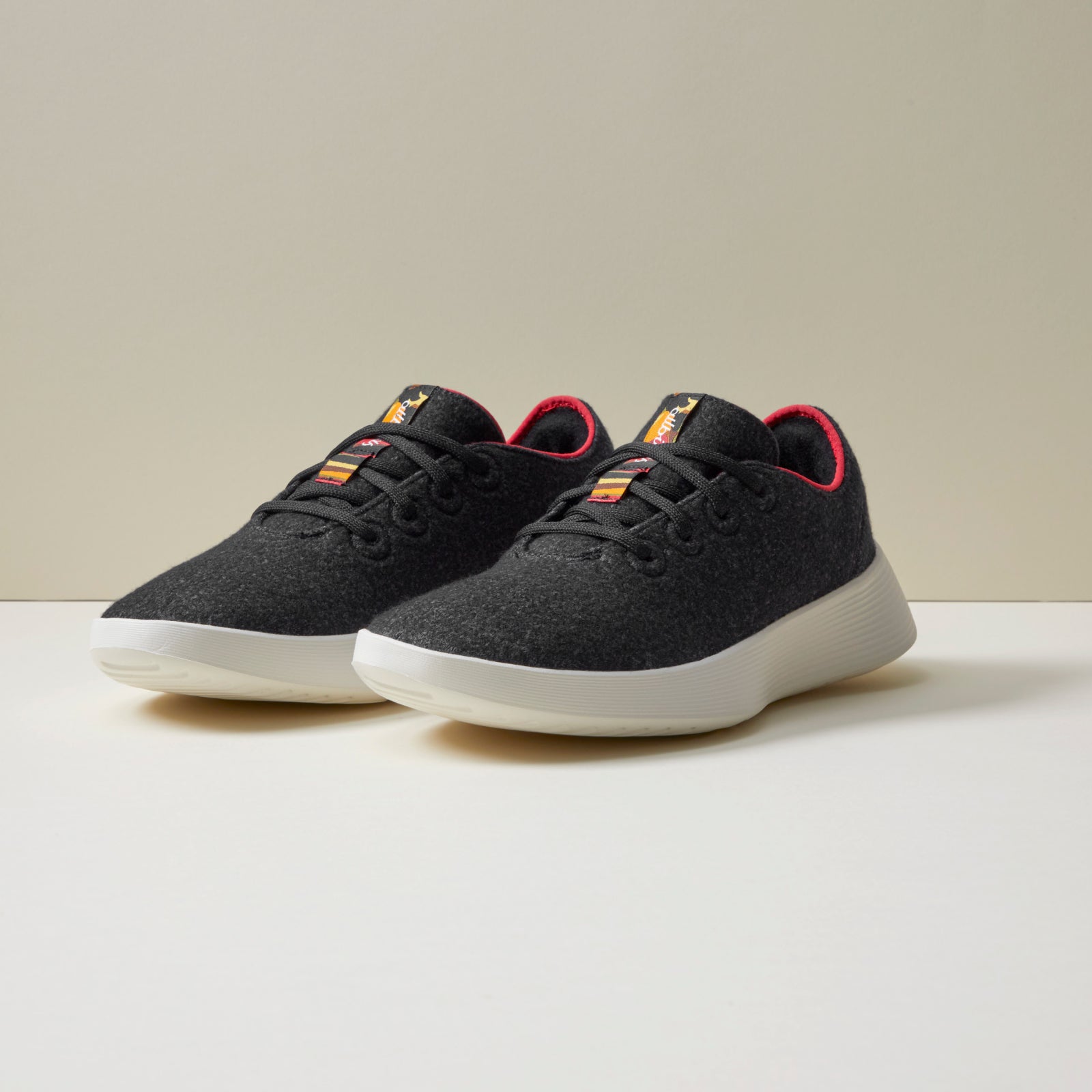 Women's Wool Runner Go - Natural Black/Kea Red (Natural White Sole)