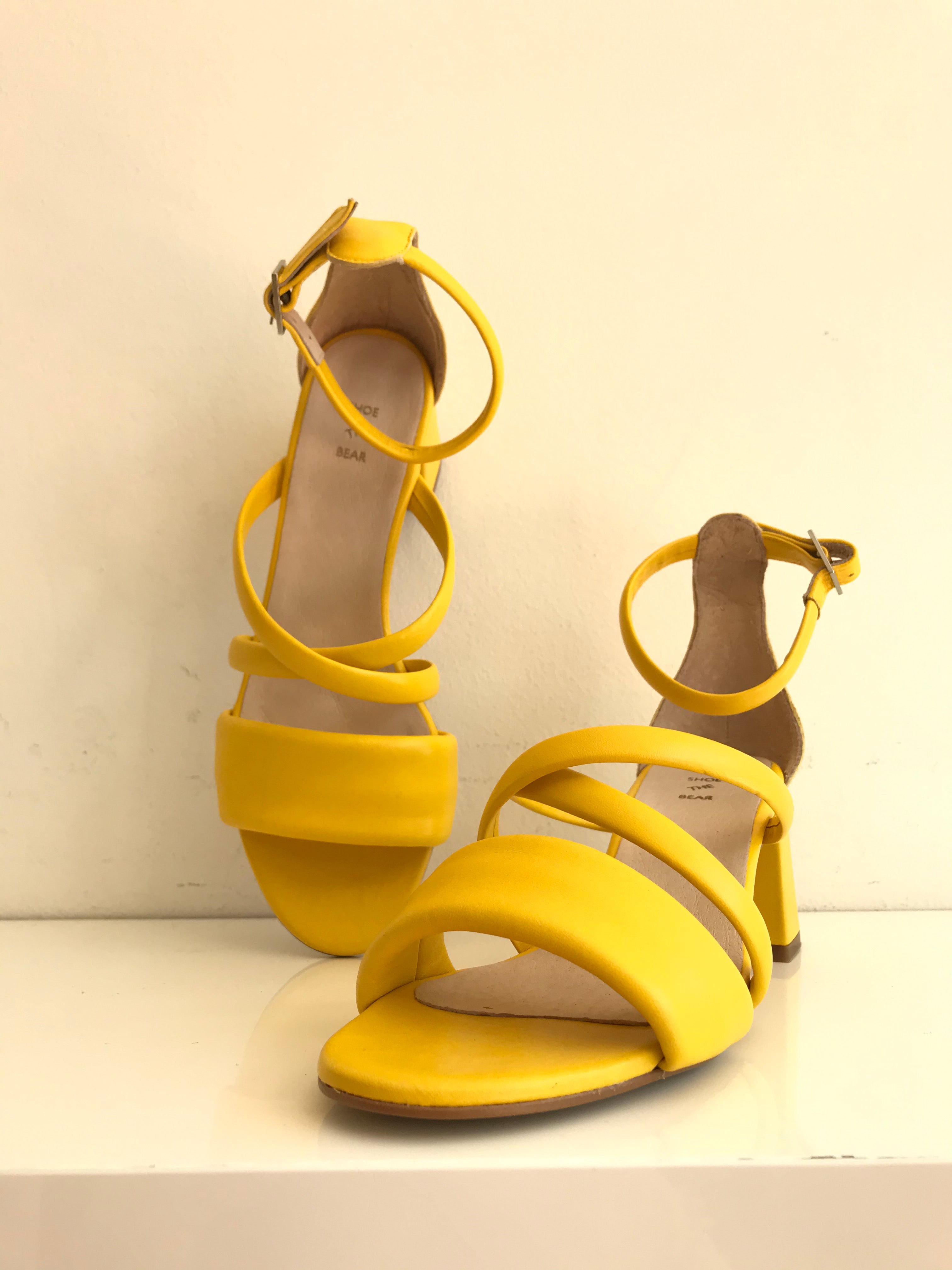 MAY PUFF | Bright Yellow Leather Sandal