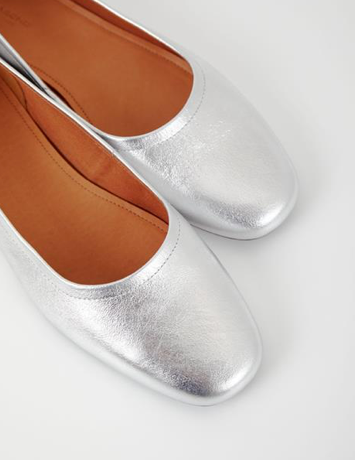 JOLIN Silver Ballet Flats