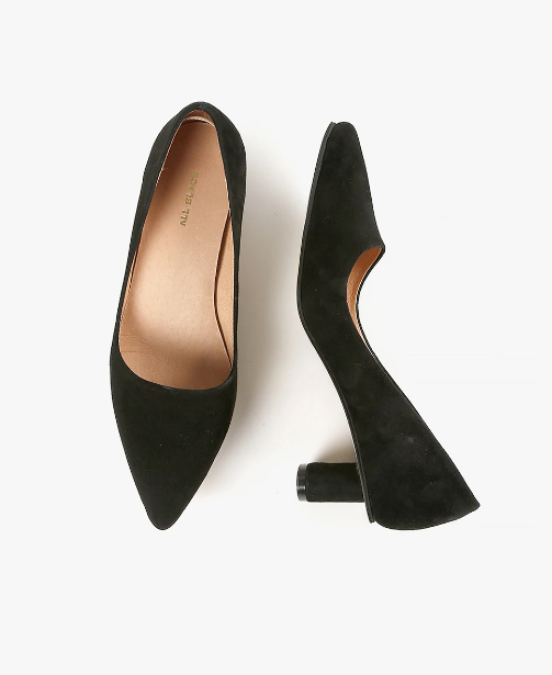 OVAL KITTEN PUMP Black Suede Heels