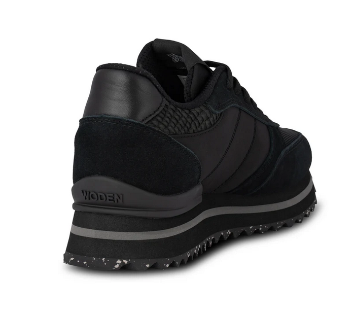 RONJA PLATEAU Black Sneakers