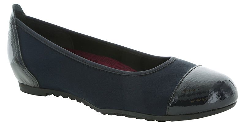 Munro Henlee Navy Stretch Fabric Flat (Women)