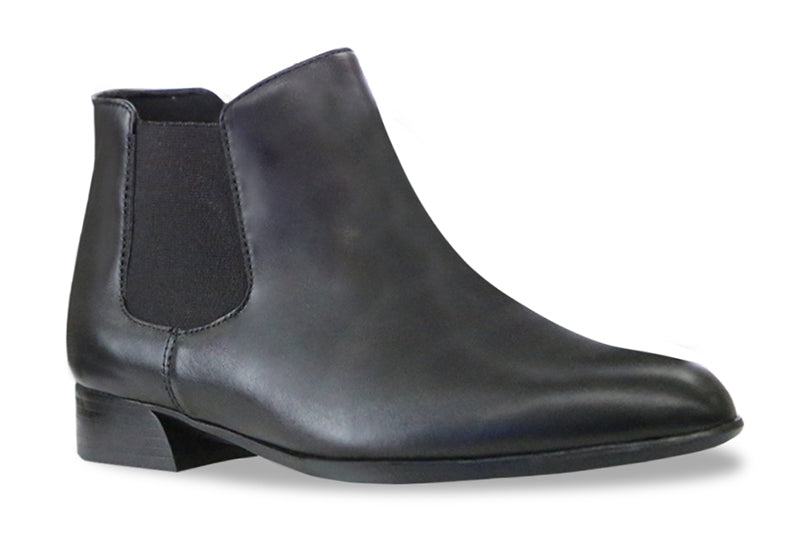 Munro Cate Black Leather Boot (Women)