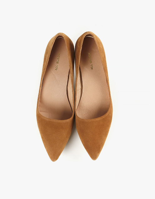 OVAL KITTEN PUMP Tan Suede Heels