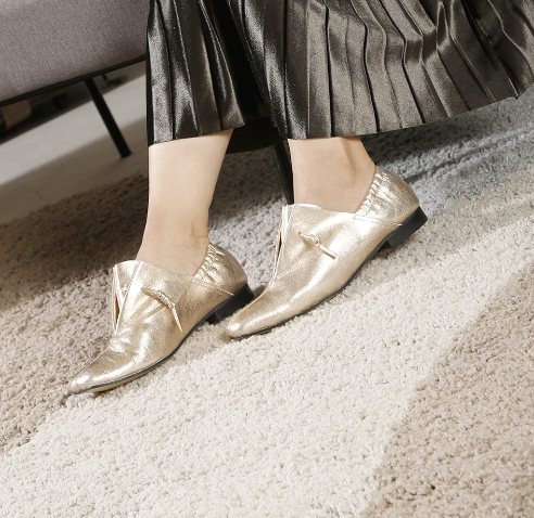 NU DANCE Gold Tie Flats