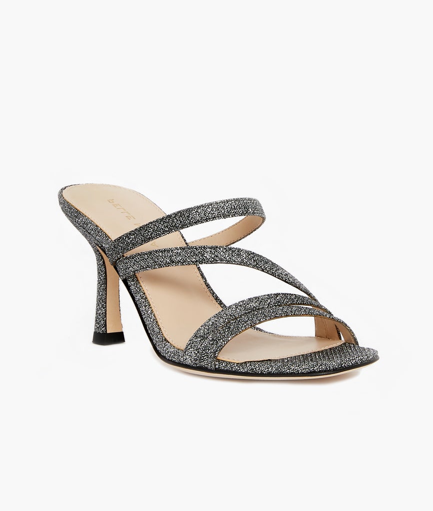 Pelle Moda Ostin Pewter Pump (Women)