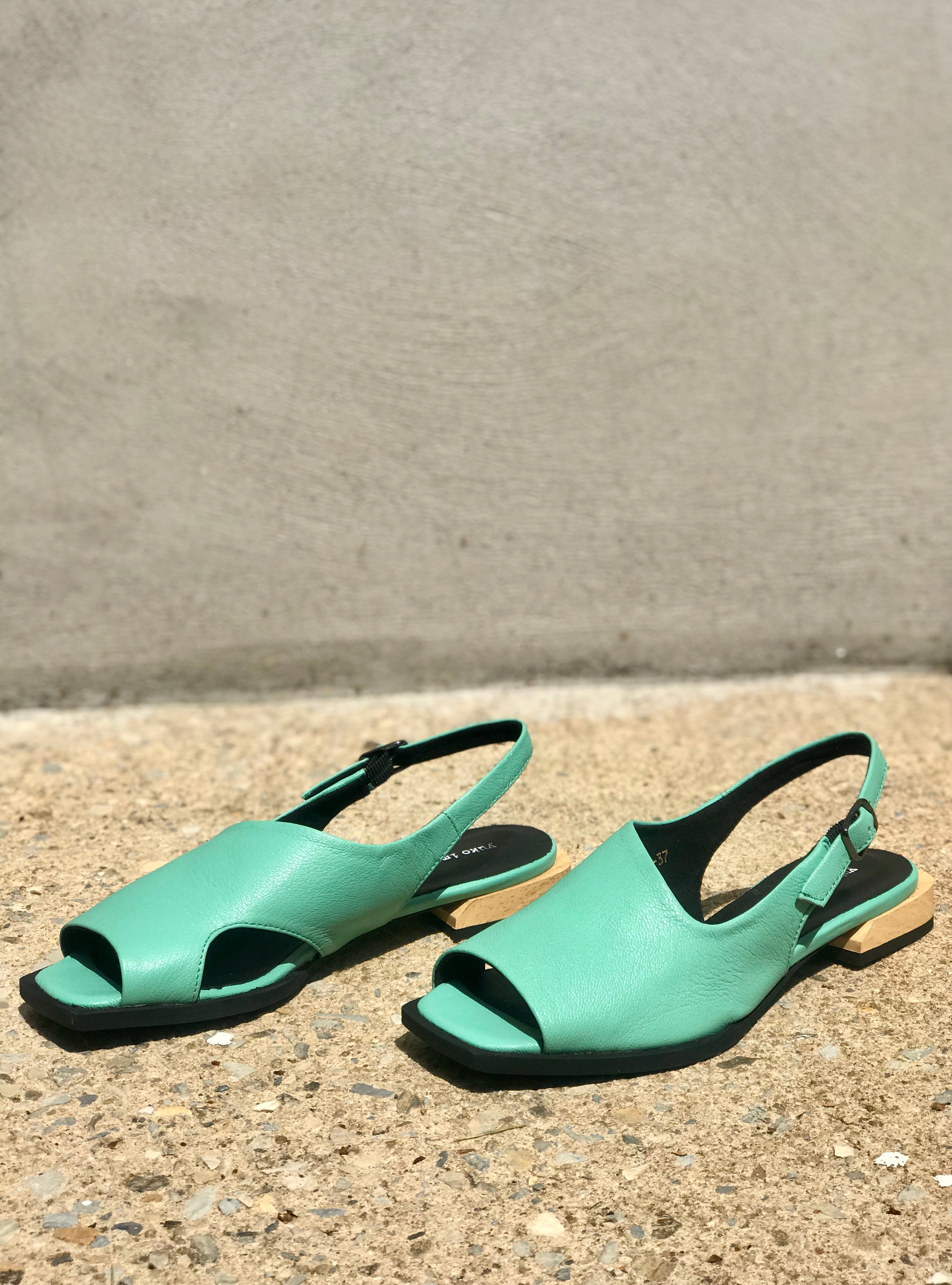 HAKO - Classic Flat Sandal in Teal Leather