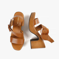 CON CLASE Tan Platform Sandals