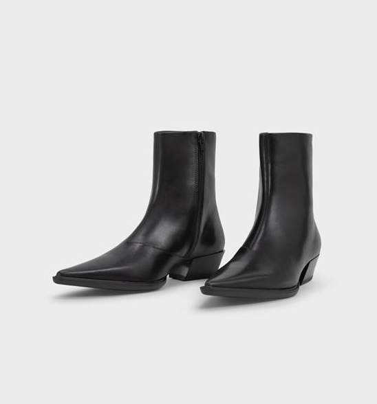 CASSIE Black Pointed Ankle Boots