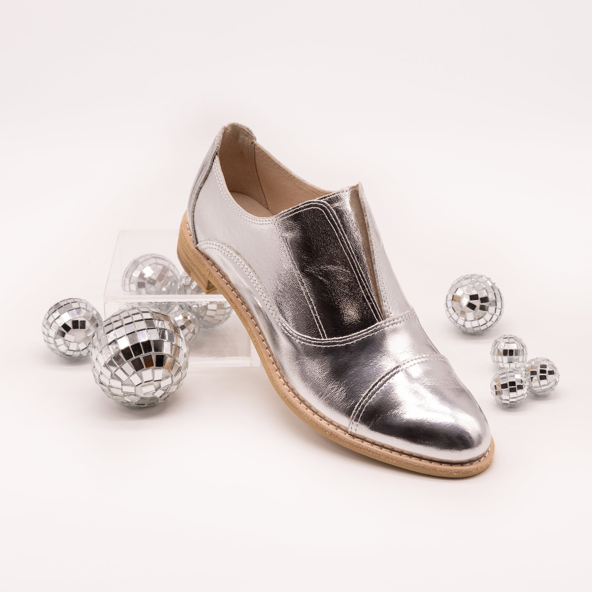 PSYCHEDELIC SILVER Leather Oxfords